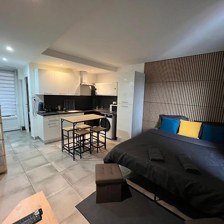 Studio Confortable Avec Balcon Вільнев-сюр-Лот Екстер'єр фото